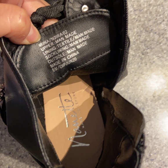 Nanette Lepore black short boots. - Picture 5 of 7